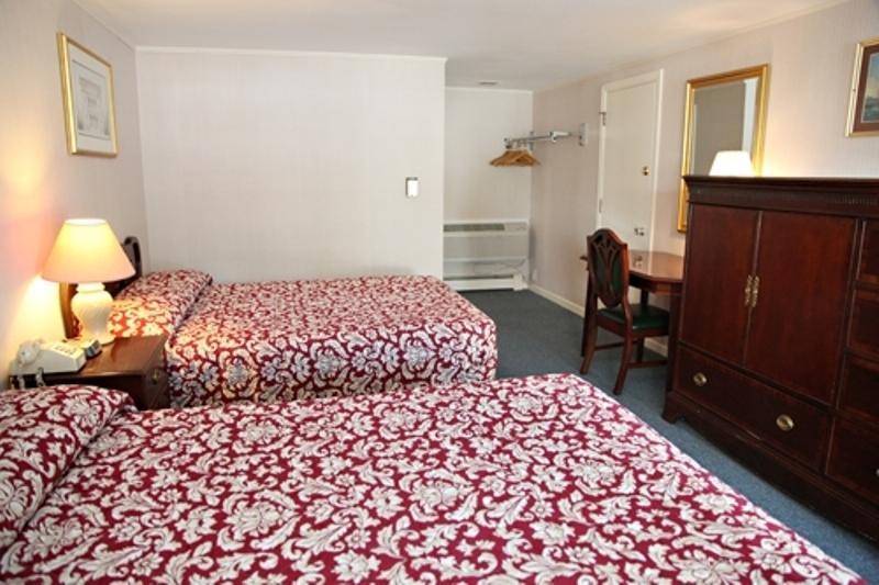 Centerville Corners Inn Room photo